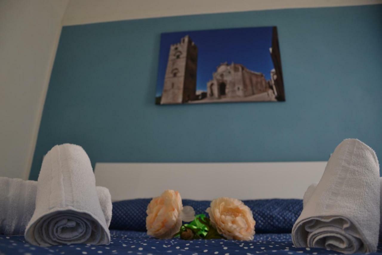 B&B Stella Maris Trapani Centro Zewnętrze zdjęcie